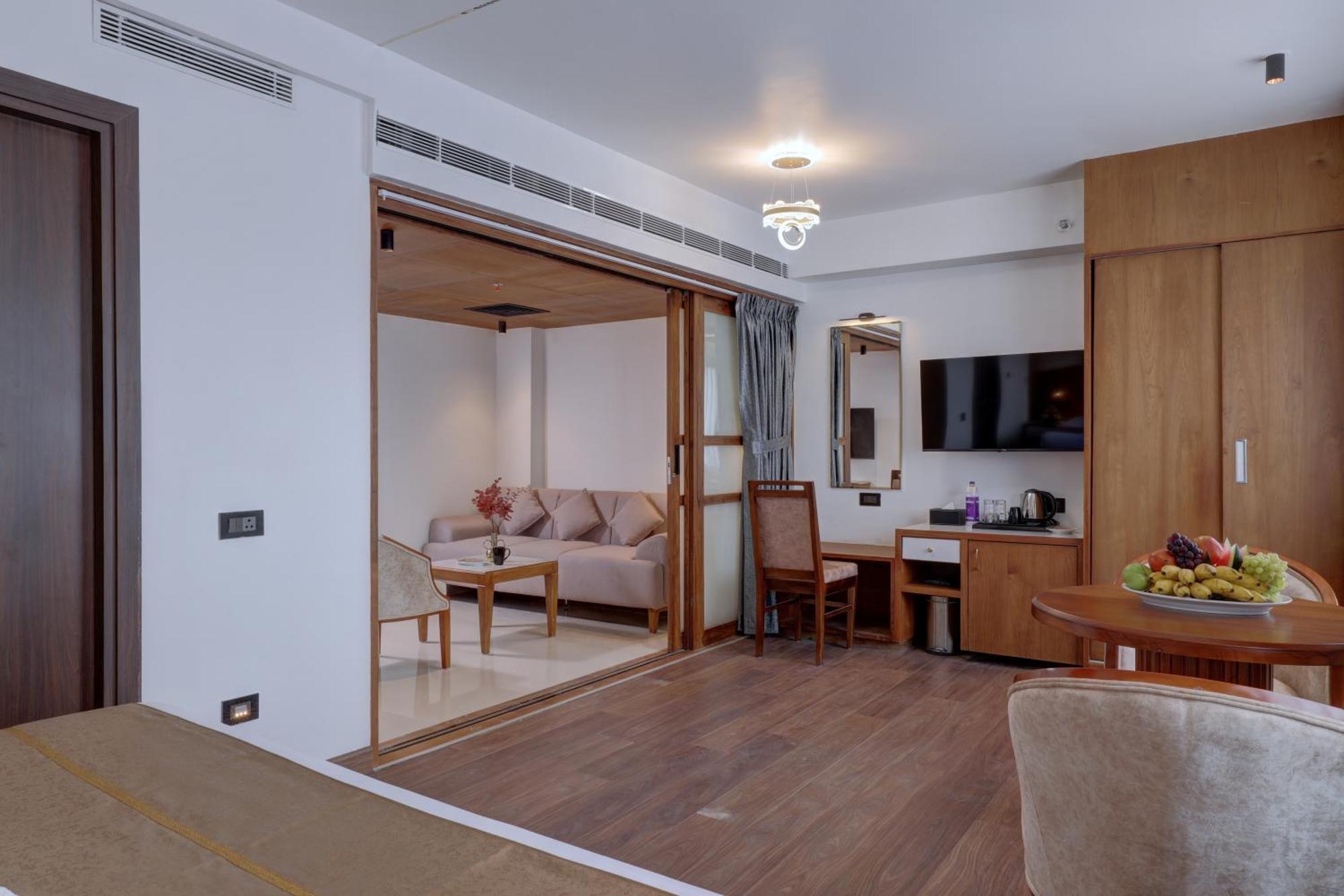 Hotel Cordial Sopanam Тривандрум Экстерьер фото